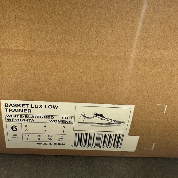 Super dry sneakers. Worn once, like new - Picture 3 of 5